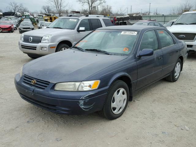 4T1BF22K3WU047330 - 1998 TOYOTA CAMRY CE BLUE photo 2