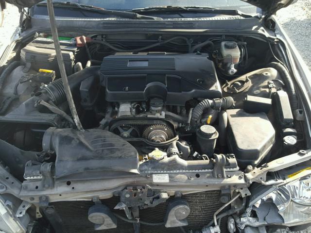 JTHBD182310002849 - 2001 LEXUS IS 300 SILVER photo 7