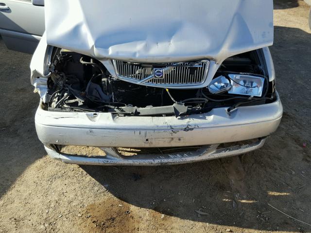 YV1LS61J3Y2661498 - 2000 VOLVO S70 BASE SILVER photo 7