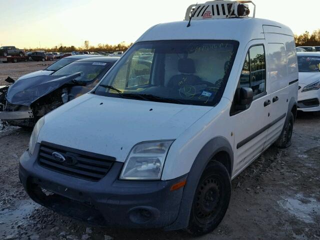 NM0LS7AN5BT056461 - 2011 FORD TRANSIT CO WHITE photo 2