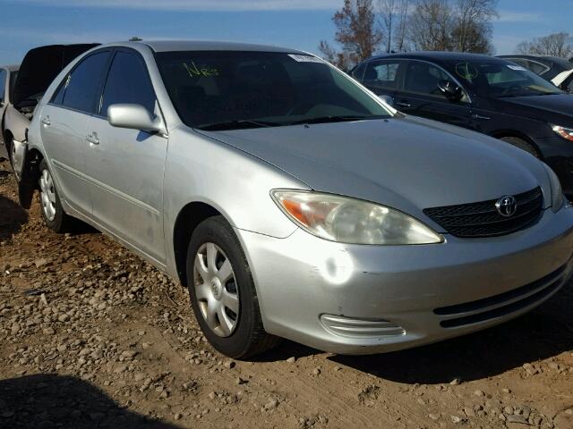 4T1BE32K82U600590 - 2002 TOYOTA CAMRY LE SILVER photo 1