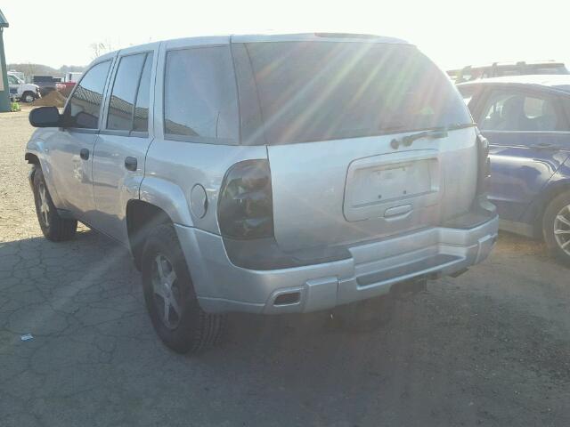 1GNDS13S552317743 - 2005 CHEVROLET TRAILBLAZE SILVER photo 3