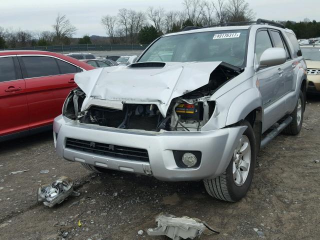 JTEBU14R078082198 - 2007 TOYOTA 4RUNNER SR SILVER photo 2