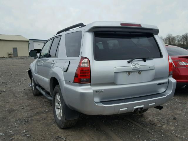 JTEBU14R078082198 - 2007 TOYOTA 4RUNNER SR SILVER photo 3