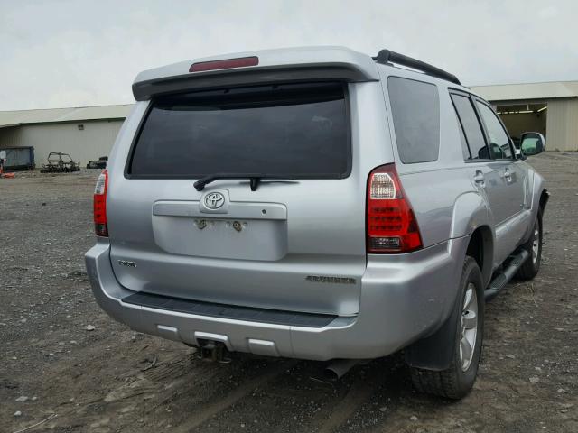 JTEBU14R078082198 - 2007 TOYOTA 4RUNNER SR SILVER photo 4