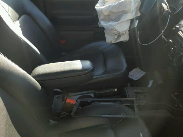 3VWPW31C68M516232 - 2008 VOLKSWAGEN NEW BEETLE 黄色 照片 5