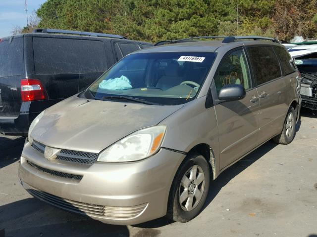 5TDZA23C54S081022 - 2004 TOYOTA SIENNA CE GOLD photo 2