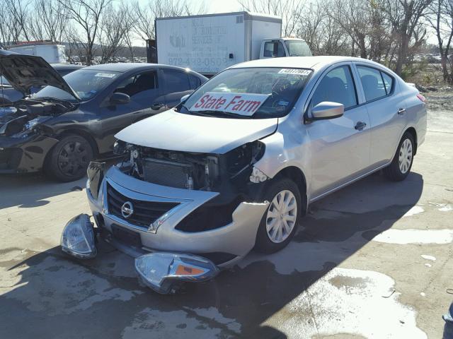 3N1CN7APXHL809879 - 2017 NISSAN VERSA S SILVER photo 2