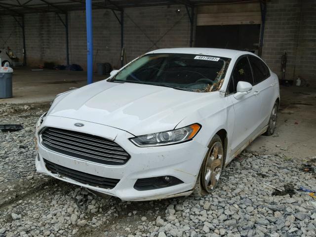 3FA6P0H70GR243413 - 2016 FORD FUSION SE WHITE photo 2