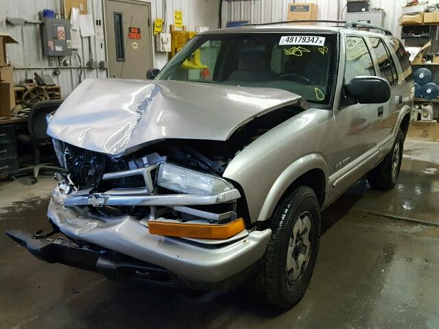 1GNDT13XX4K160640 - 2004 CHEVROLET BLAZER TAN photo 2