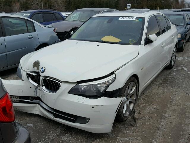 WBANU535X9C121562 - 2009 BMW 528 I WHITE photo 2