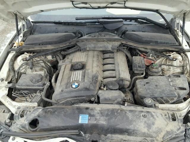 WBANU535X9C121562 - 2009 BMW 528 I WHITE photo 7