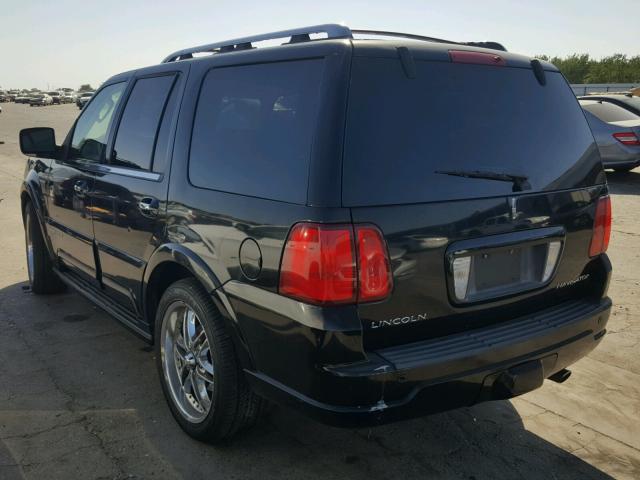 5LMFU27R04LJ16665 - 2004 LINCOLN NAVIGATOR Schwarz Foto 3