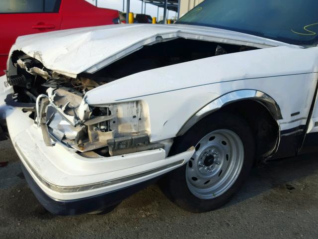 1LNLM82WXTY710753 - 1996 LINCOLN TOWN CAR S WHITE photo 9