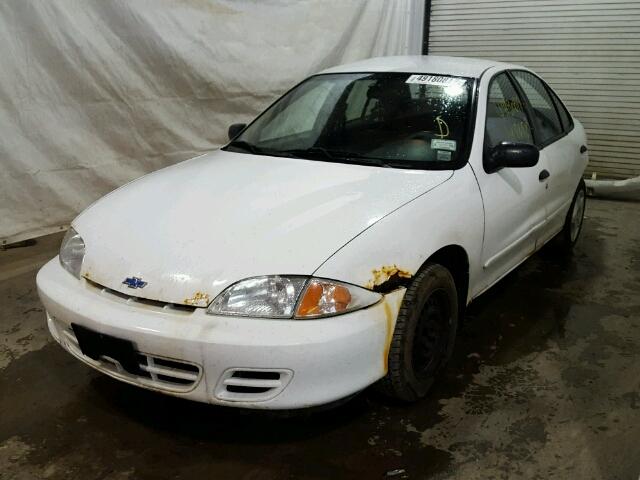 1G1JC524027346674 - 2002 CHEVROLET CAVALIER B WHITE photo 2