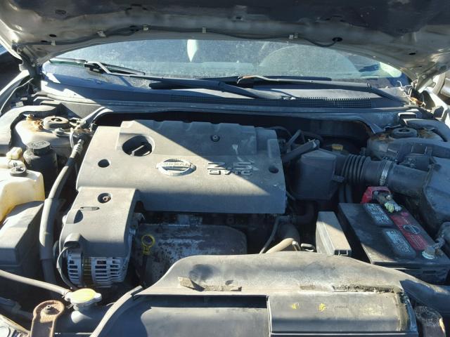 1N4AL11D34C110425 - 2004 NISSAN ALTIMA BAS SILVER photo 7