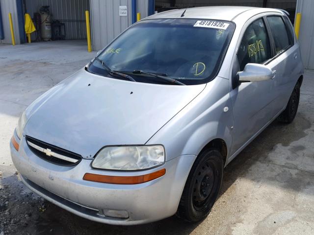 KL1TD66667B730954 - 2007 CHEVROLET AVEO BASE Күміс фото 2