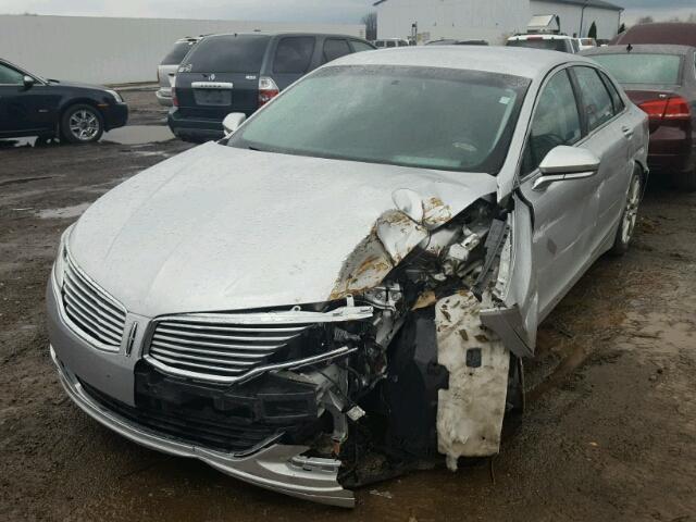 3LN6L2G93DR805042 - 2013 LINCOLN MKZ Արծաթագույն լուսանկար 2