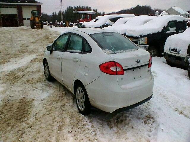 3FADP4BJXCM145113 - 2012 FORD FIESTA SE WHITE photo 3