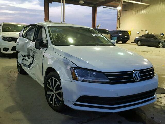 3VWDB7AJ5HM215617 - 2017 VOLKSWAGEN JETTA SE WHITE photo 1