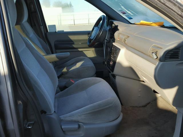 2FMZA51675BA60072 - 2005 FORD FREESTAR S GRAY photo 5