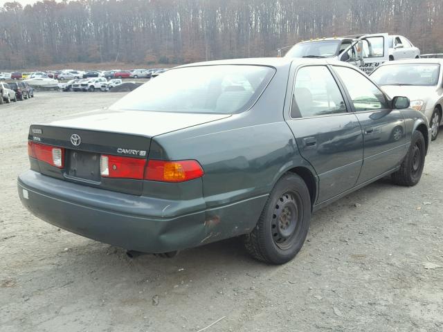 4T1BG22K5YU672974 - 2000 TOYOTA CAMRY CE GREEN photo 4