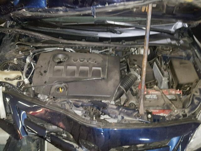 2T1BU4EE9BC624638 - 2011 TOYOTA COROLLA BA BLUE photo 8