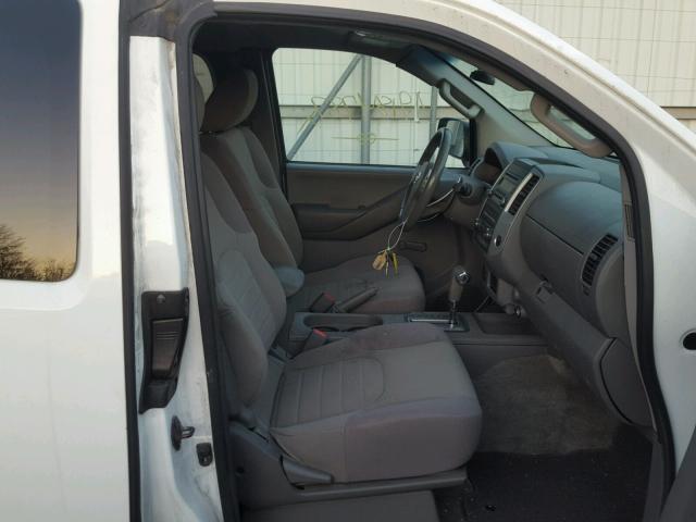 1N6BD0CTXEN734039 - 2014 NISSAN FRONTIER S WHITE photo 5