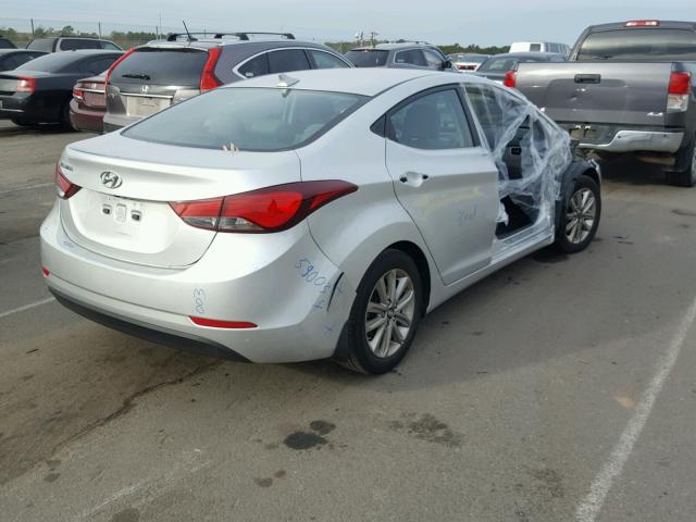 5NPDH4AE0FH561144 - 2015 HYUNDAI ELANTRA SE SILVER photo 4