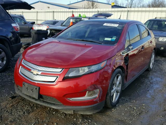 1G1RD6E42CU101637 - 2012 CHEVROLET VOLT BURGUNDY photo 2