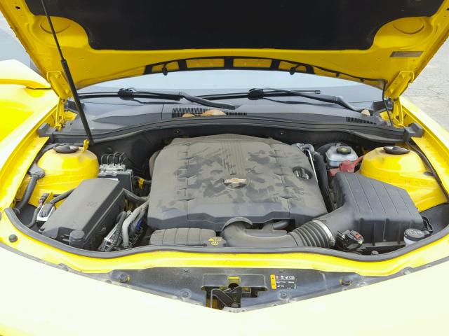 2G1FE1E38D9151175 - 2013 CHEVROLET CAMARO LS YELLOW photo 7