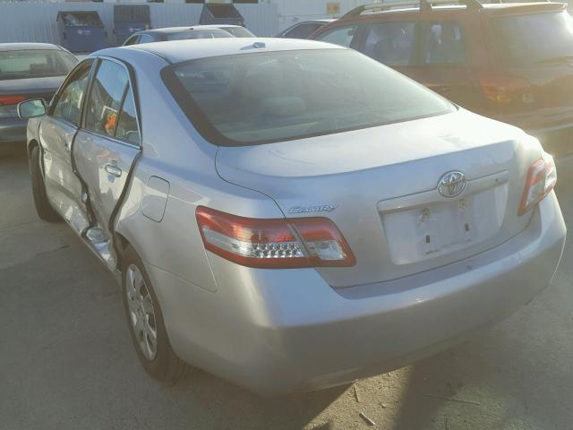 4T1BF3EK1BU168899 - 2011 TOYOTA CAMRY BASE SILVER photo 3