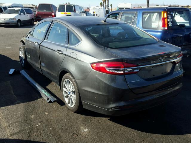 3FA6P0UU7HR312868 - 2017 FORD FUSION S H GRAY photo 3