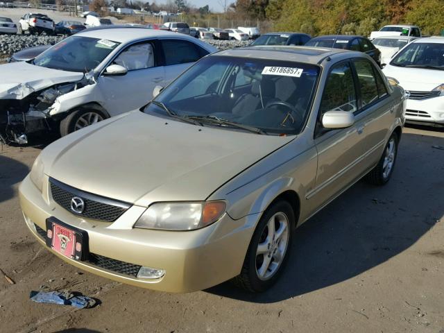 JM1BJ225020498973 - 2002 MAZDA PROTEGE DX GOLD photo 2