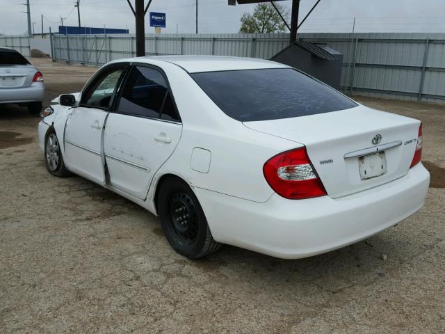 4T1BE32K52U095303 - 2002 TOYOTA CAMRY LE WHITE photo 3