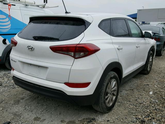 KM8J23A43HU410695 - 2017 HYUNDAI TUCSON SE WHITE photo 4