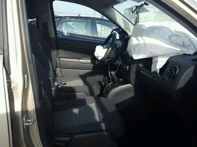 1J4NF4FB8AD630891 - 2010 JEEP COMPASS SP ბეჟი ფოტო 5