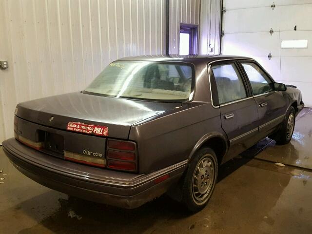 1G3AG55M7R6387777 - 1994 OLDSMOBILE CUTLASS CI GRAY photo 4