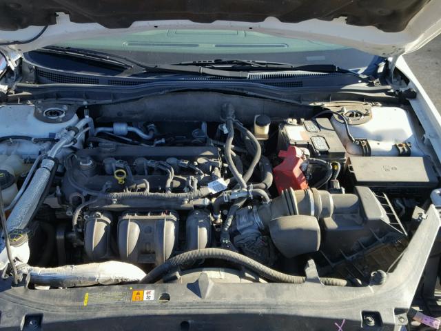 3FAHP0HA9AR154631 - 2010 FORD FUSION SE WHITE photo 7