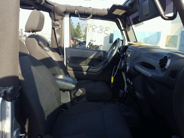 1J4AA2D18BL546735 - 2011 JEEP WRANGLER S SILVER photo 5