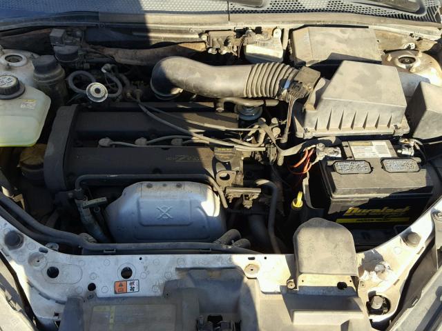 3FAFP31303R137594 - 2003 FORD FOCUS ZX3 WHITE photo 7