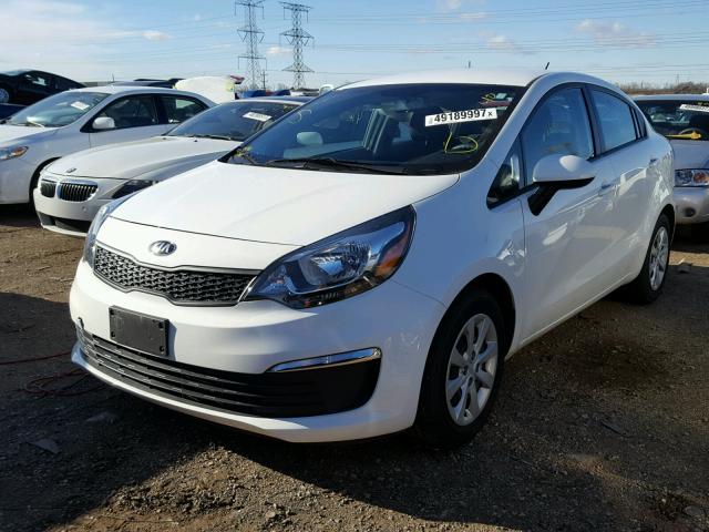 KNADM4A31G6570390 - 2016 KIA RIO LX WHITE photo 2