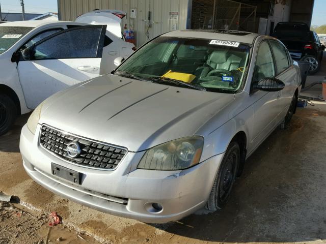 1N4BL11D15C137841 - 2005 NISSAN ALTIMA SE SILVER photo 2