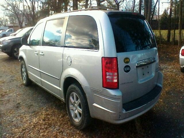 2A4RR5D10AR253110 - 2010 CHRYSLER TOWN & COU SILVER photo 3