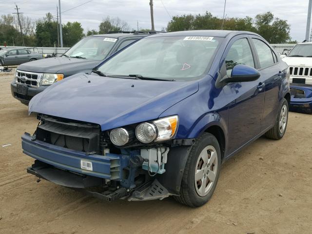 1G1JA5SH9D4135096 - 2013 CHEVROLET SONIC LS BLUE photo 2