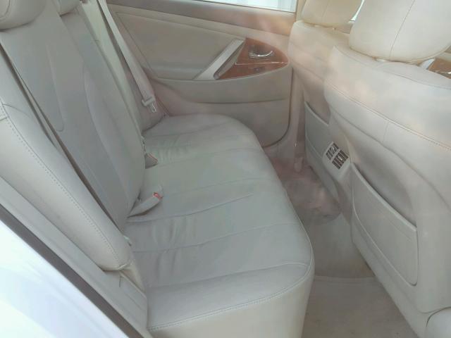 JTNBK3EK2A3047301 - 2010 TOYOTA CAMRY SE WHITE photo 6