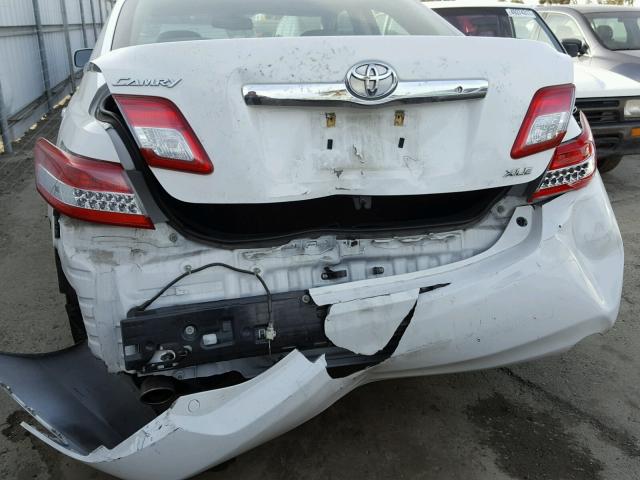 JTNBK3EK2A3047301 - 2010 TOYOTA CAMRY SE WHITE photo 9