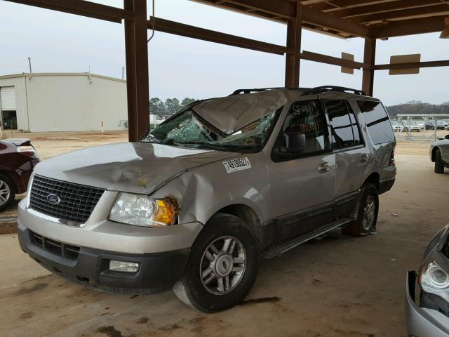 1FMPU15536LA25748 - 2006 FORD EXPEDITION SILVER photo 2