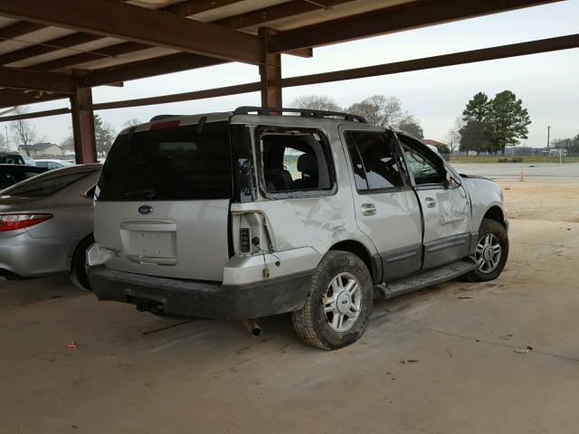 1FMPU15536LA25748 - 2006 FORD EXPEDITION SILVER photo 4