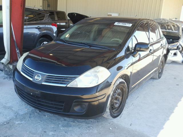 3N1BC11E78L393304 - 2008 NISSAN VERSA S BLACK photo 2